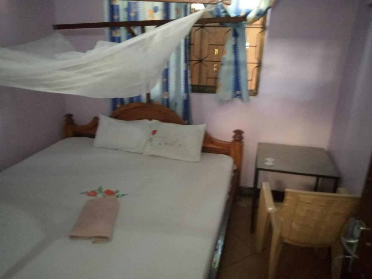 Kicec Bar And Guest House Airport Dar es Salaam Luaran gambar