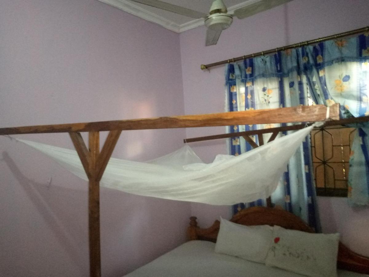 Kicec Bar And Guest House Airport Dar es Salaam Luaran gambar