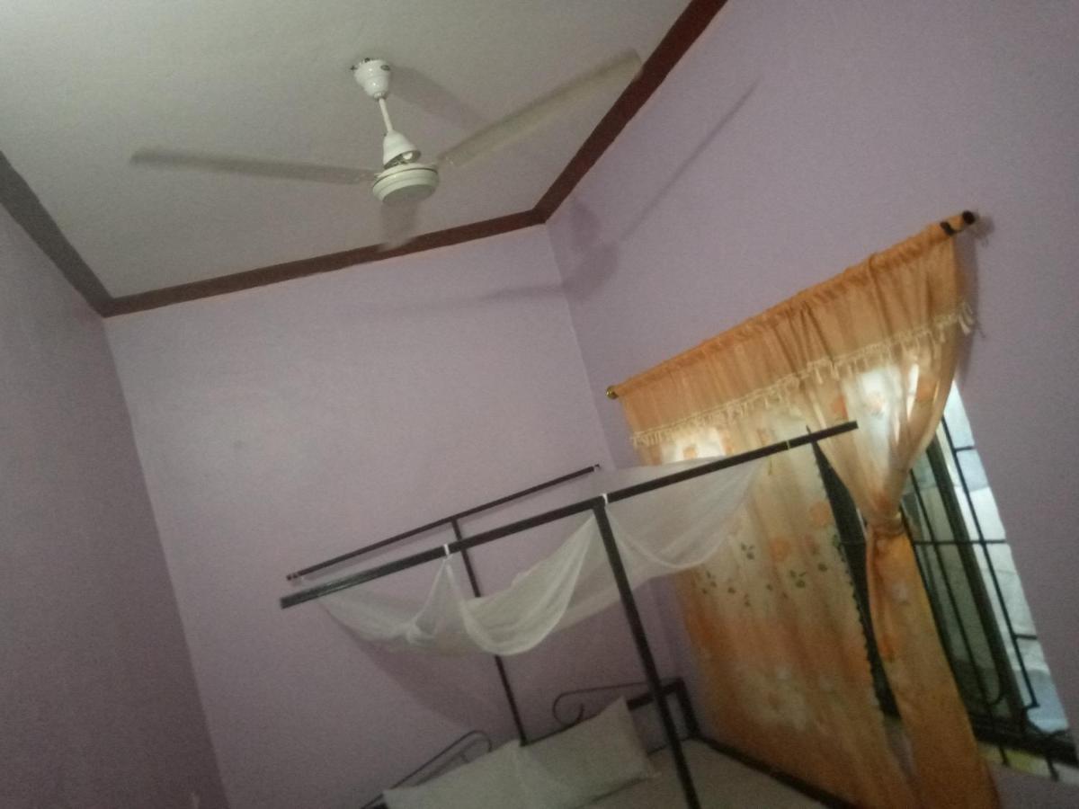 Kicec Bar And Guest House Airport Dar es Salaam Luaran gambar