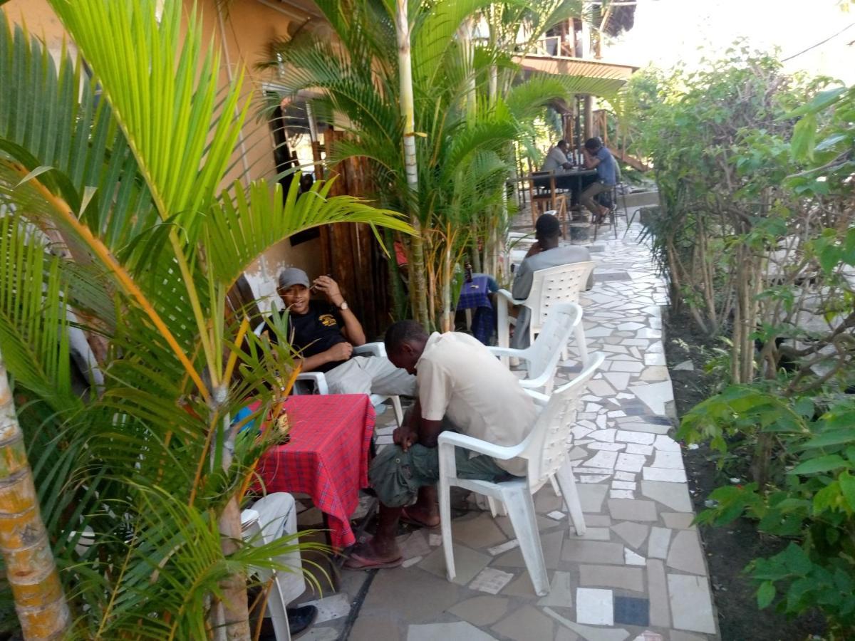 Kicec Bar And Guest House Airport Dar es Salaam Luaran gambar