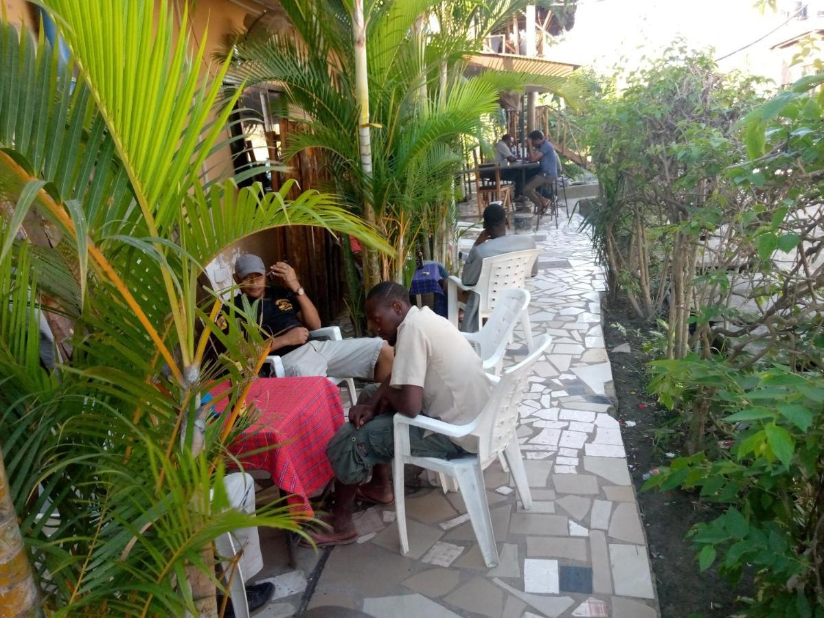 Kicec Bar And Guest House Airport Dar es Salaam Luaran gambar