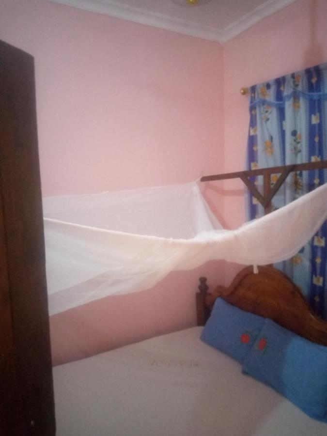 Kicec Bar And Guest House Airport Dar es Salaam Luaran gambar