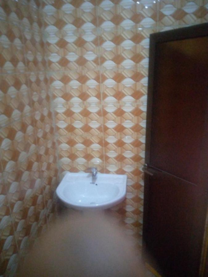 Kicec Bar And Guest House Airport Dar es Salaam Luaran gambar